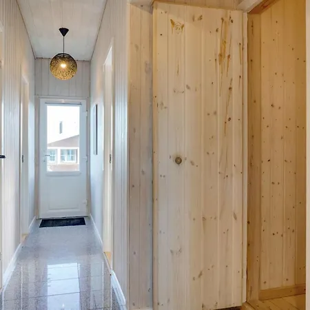 Marissa - 200m From The Sea By Interhome